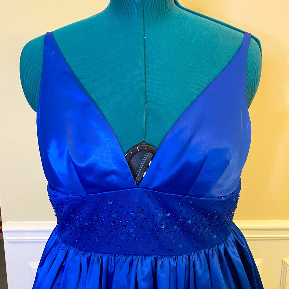 Jessica Simpson Blue Formal Dress with Beaded Waist Size 8